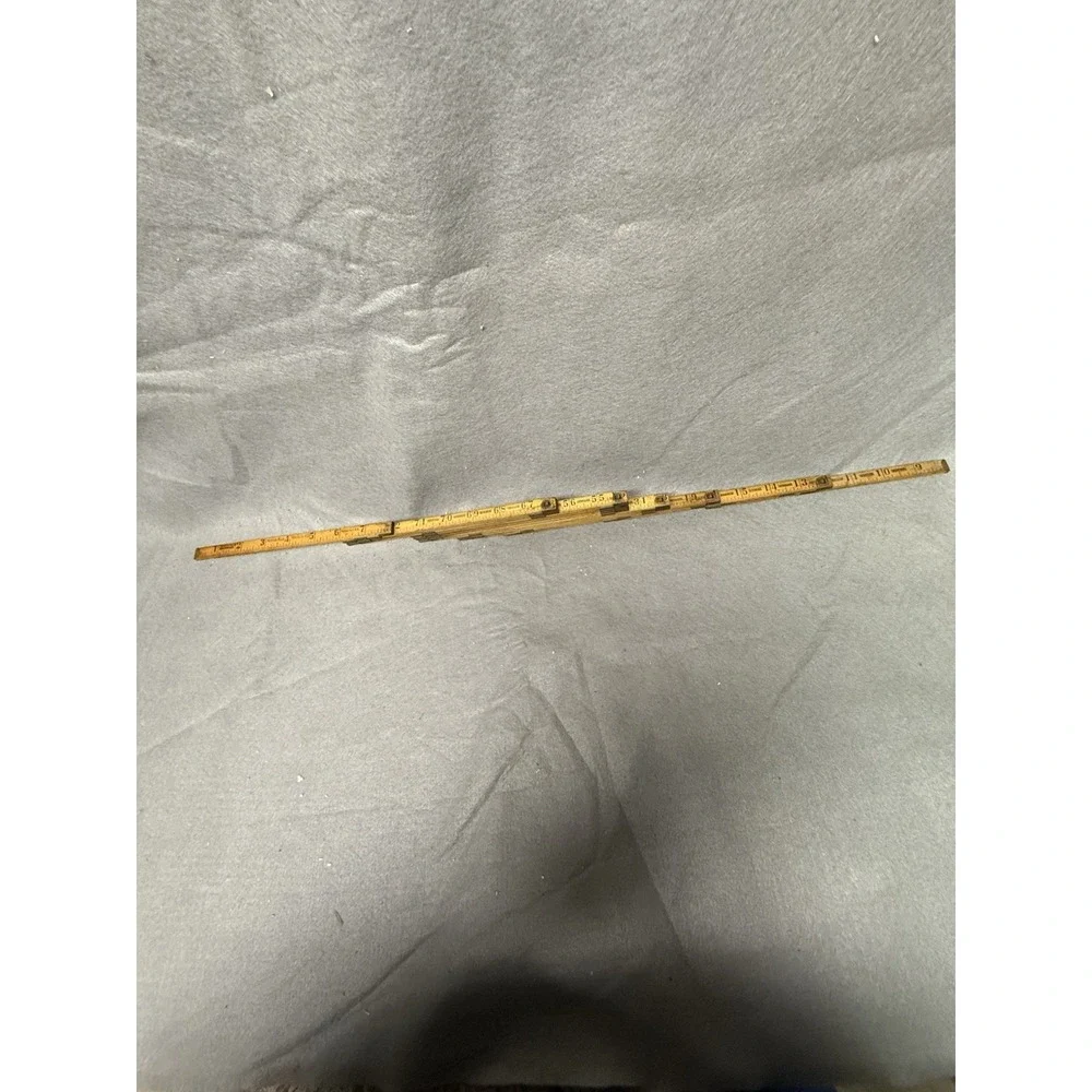 ANTIQUE INTERLOX SLIDING CALIPER RULE‎ 72